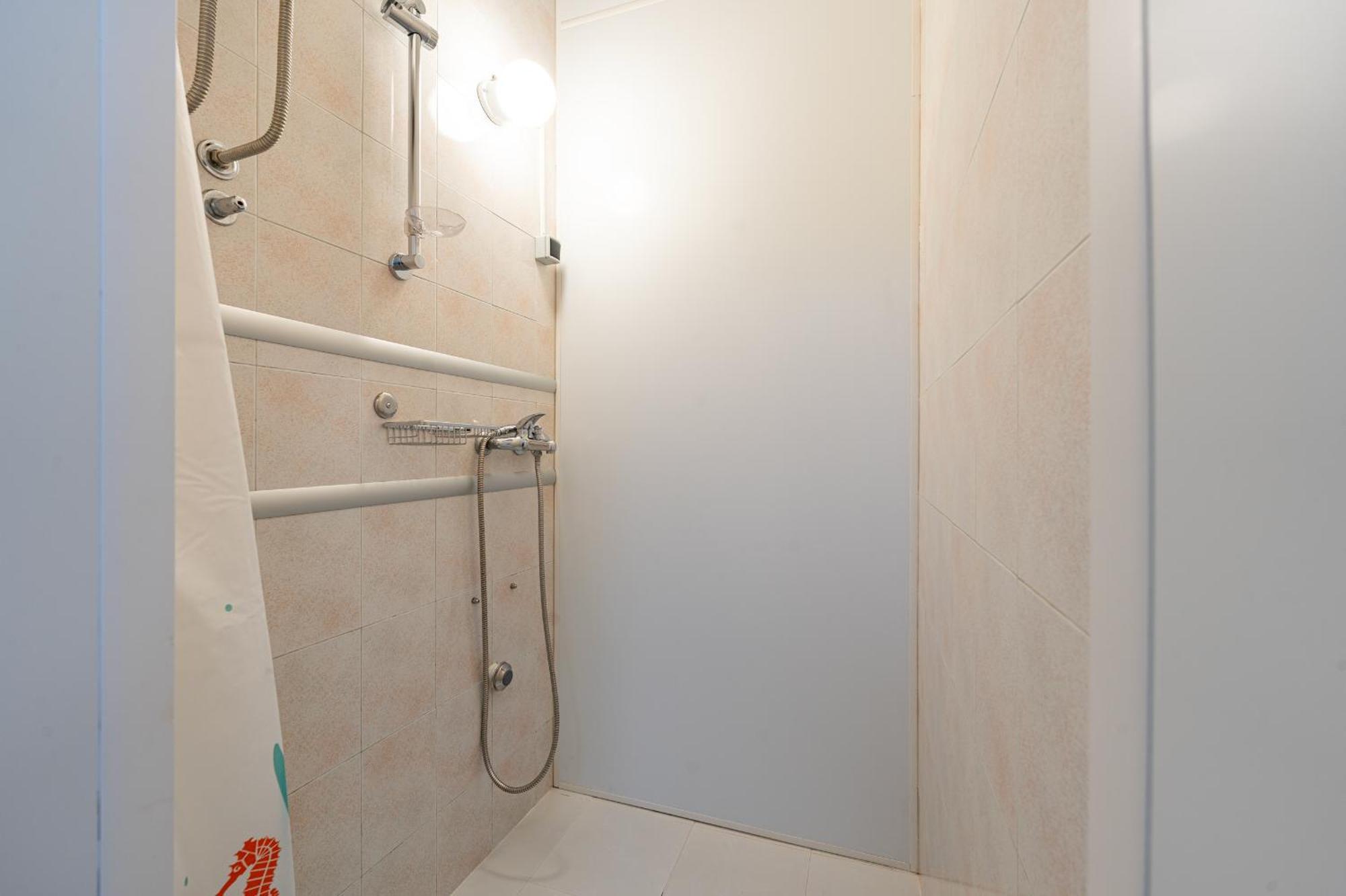 Grifon 72 Apartment Prcanj
