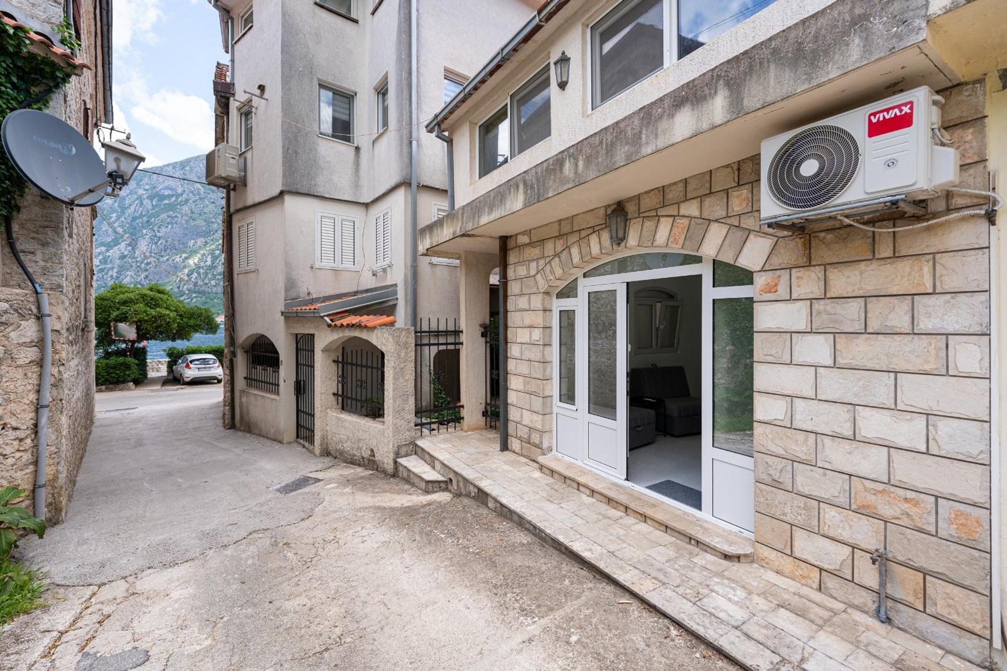 Grifon 72 Apartment