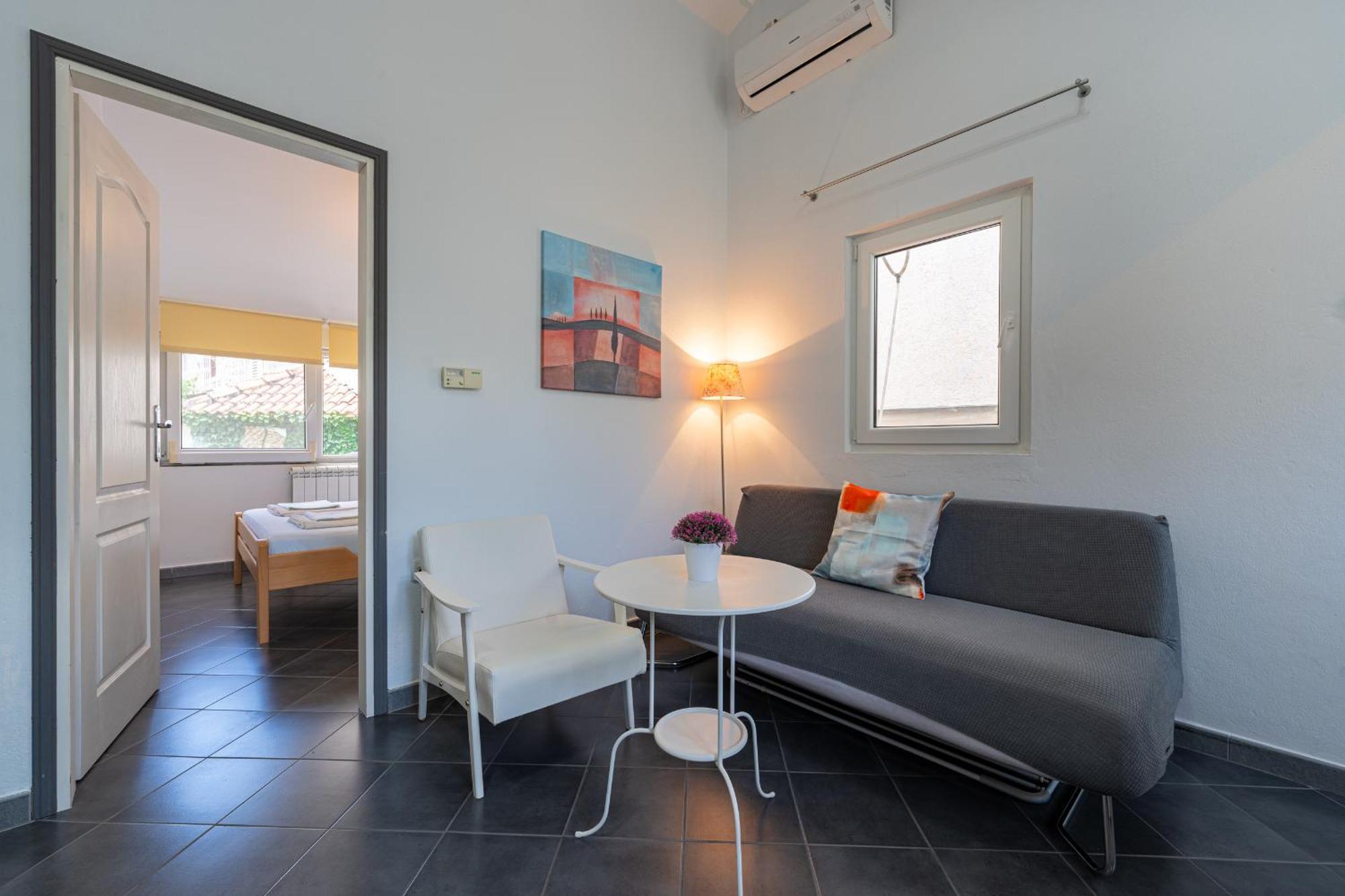 Apartment Grifon 72 *