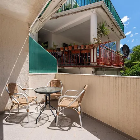 Grifon 72 Apartments Prcanj Exterior photo